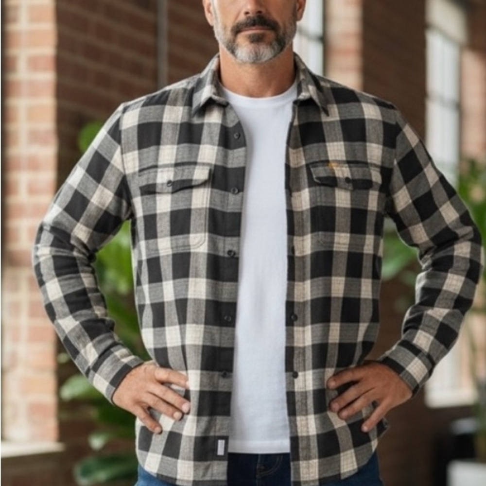 Stormtech Perfoemance Grey Black White flannel plaid snap buttons, M